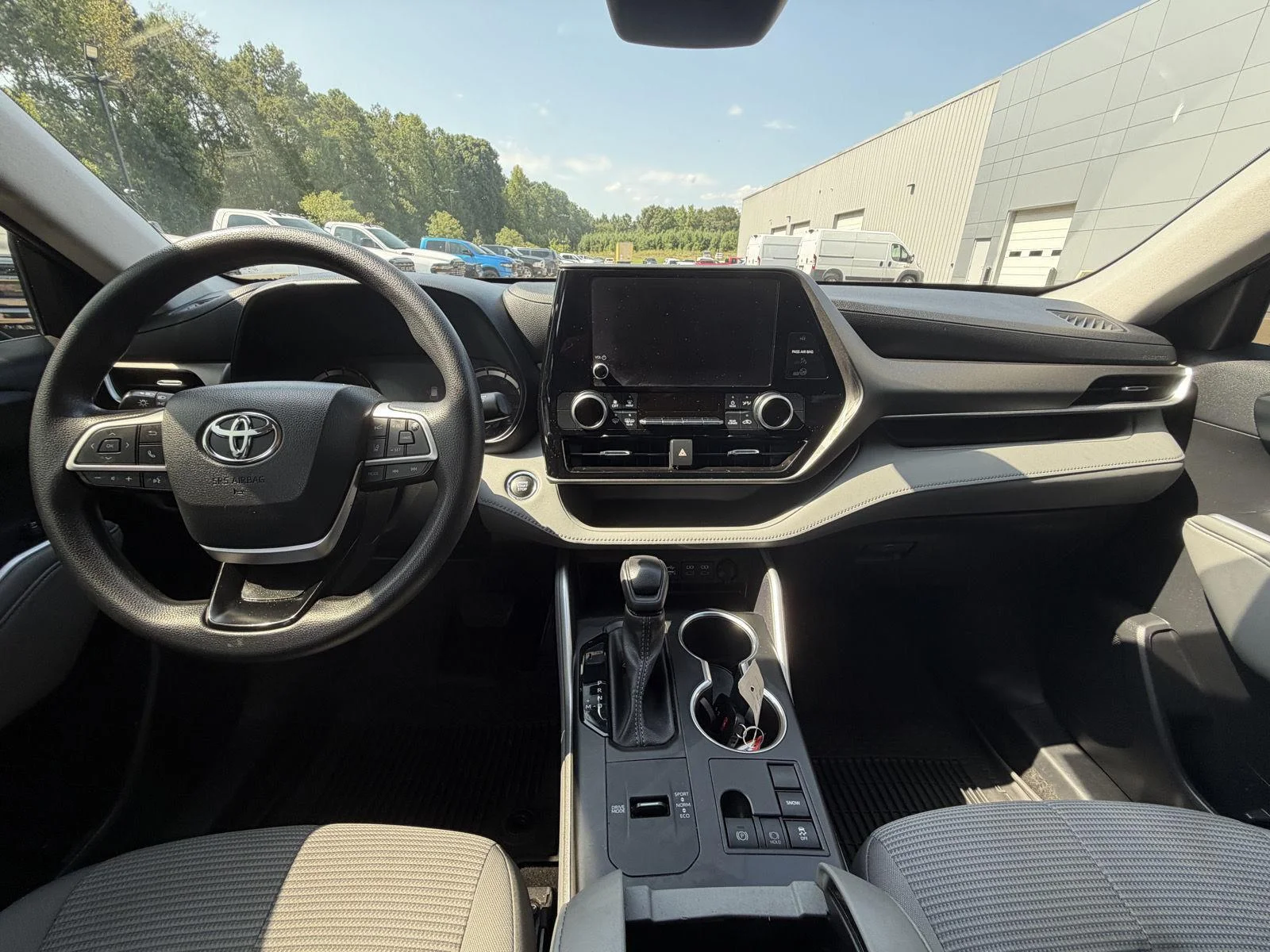 Used 2023 Midnight Black Metallic Toyota L image 7