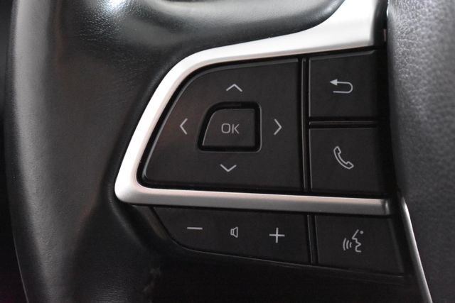 2022 Toyota Highlander LE - Photo 23