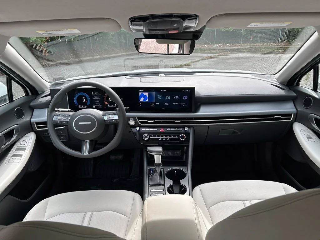 Certified Used 2026 White Hyundai SE image 28