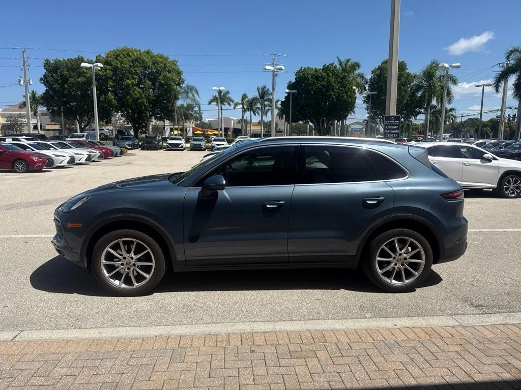 Used 2020 Blue Porsche Base image 3