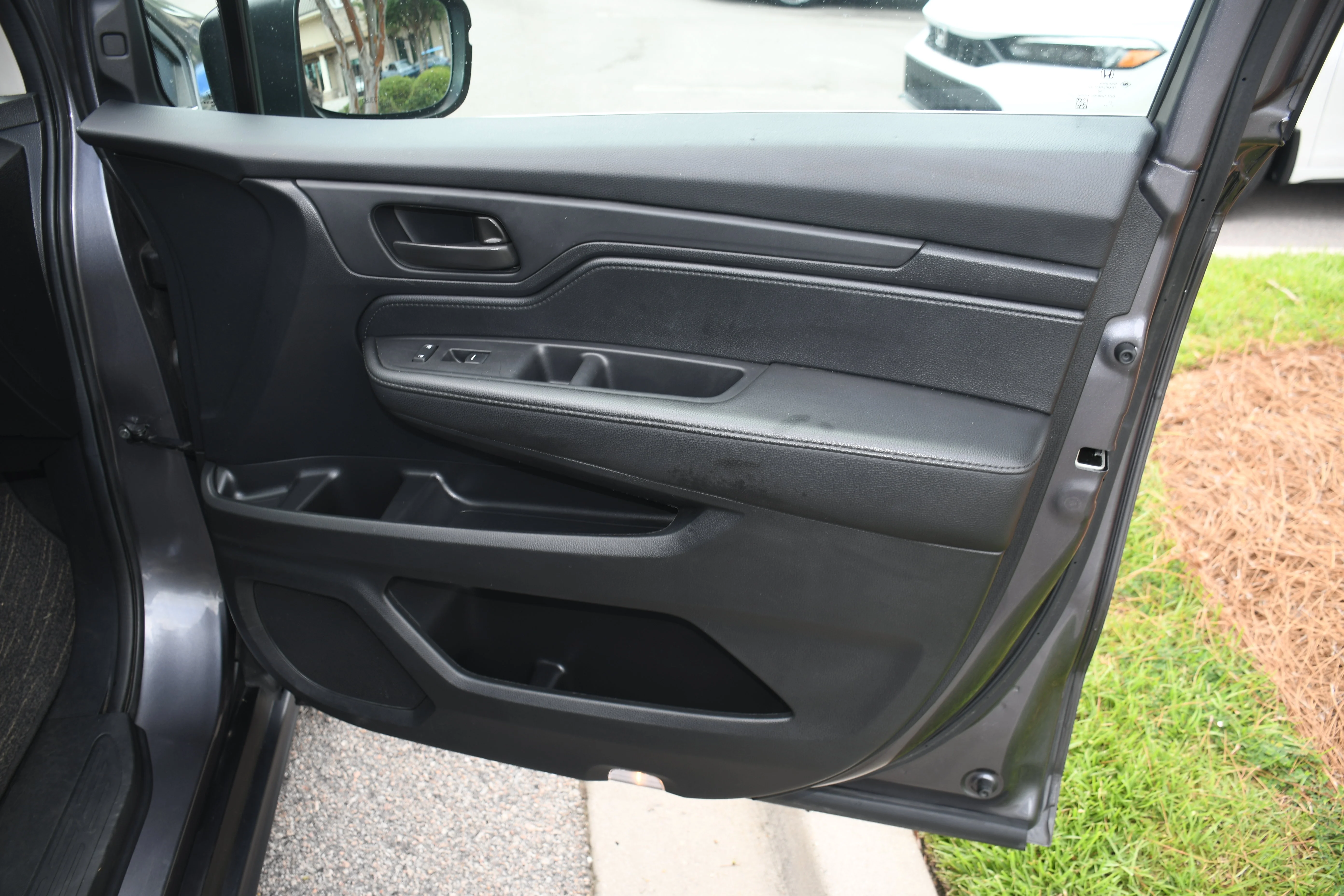 Used 2025  Honda EX-L image 22