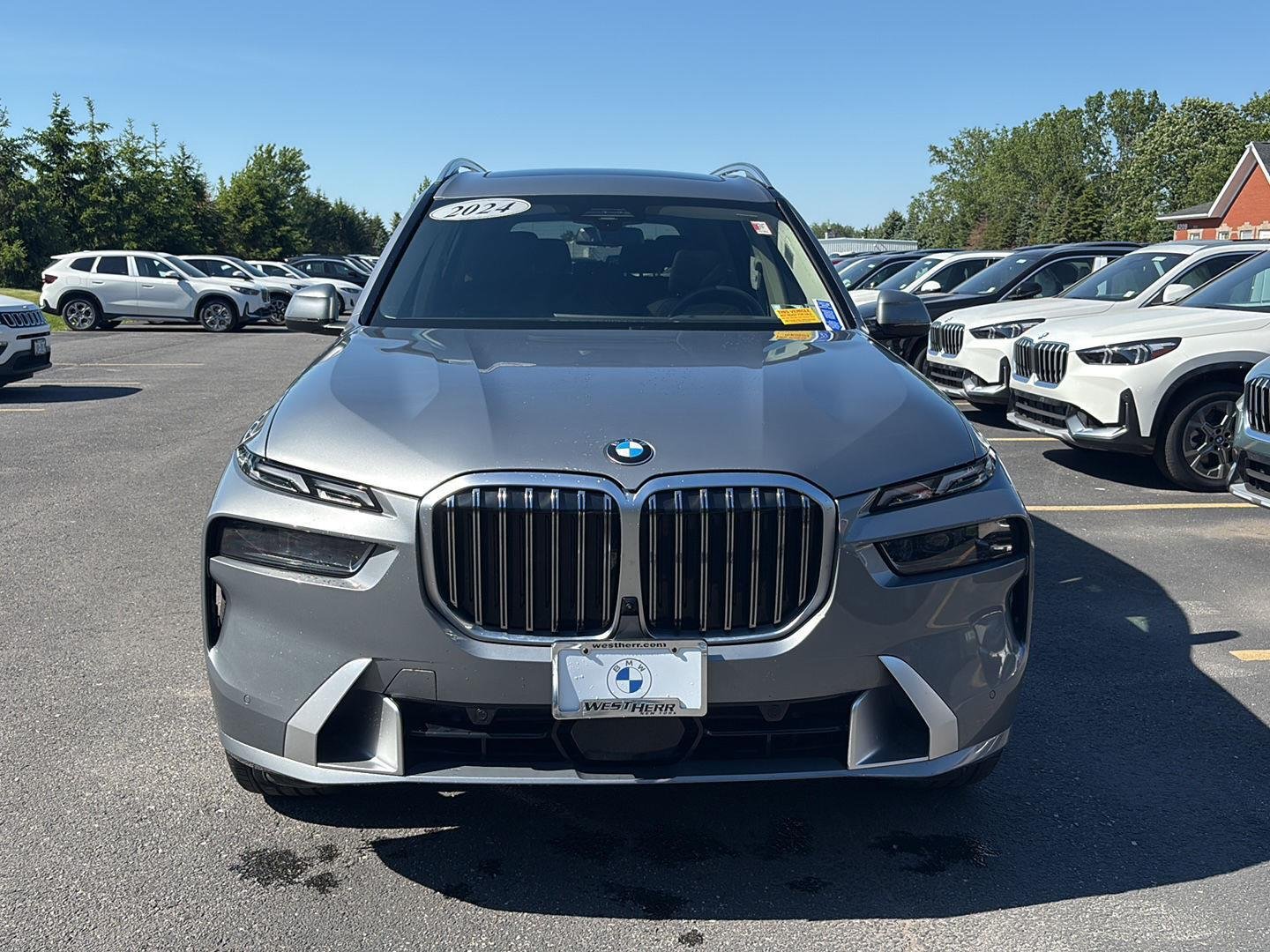 Used 2024 Skyscraper Grey Metallic BMW xDrive40i image 7
