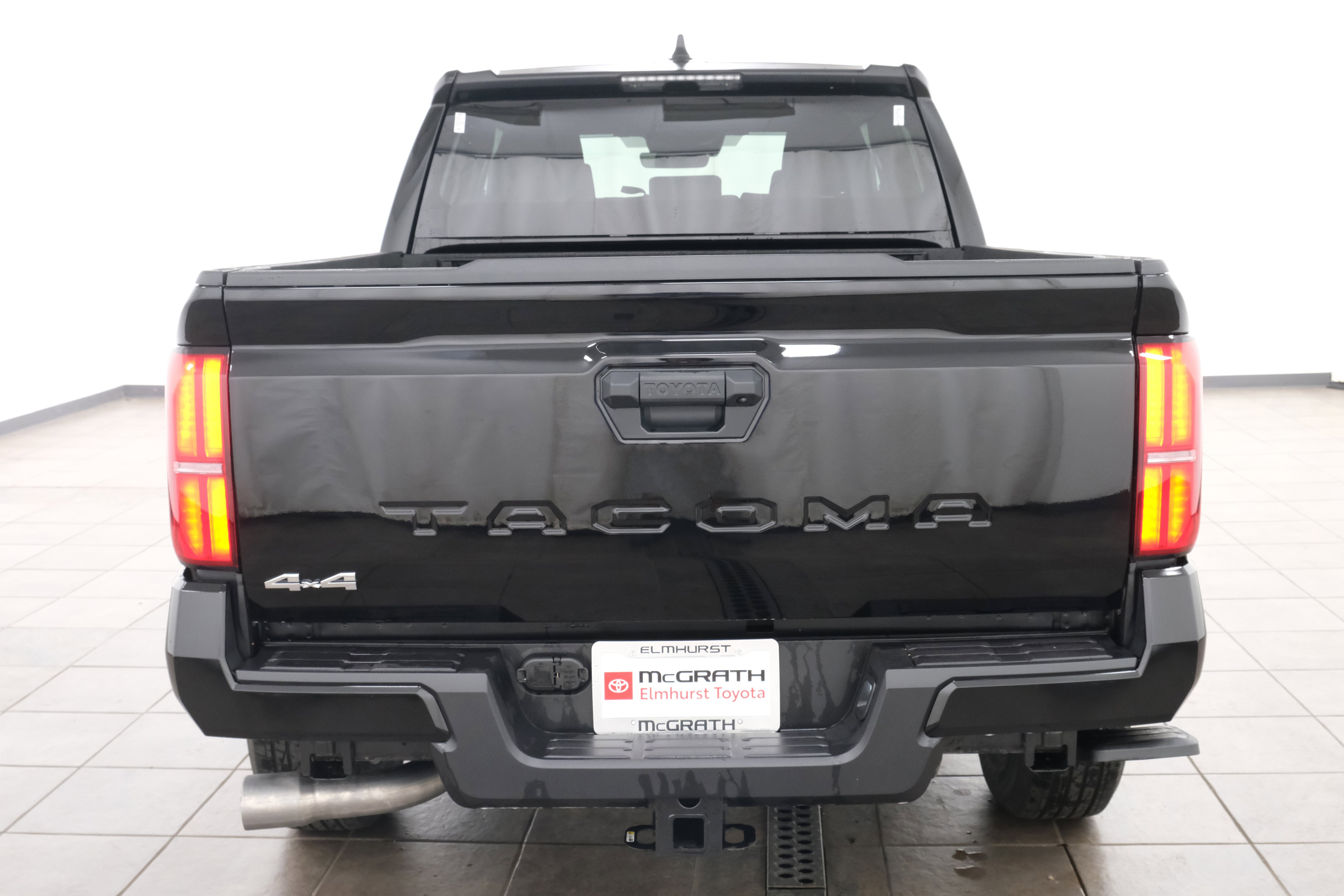 New 2026 Black Toyota  SR5 image 6