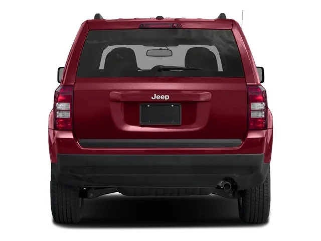 Used 2017 Granite Crystal Metallic Clearcoat Jeep Sport image 8