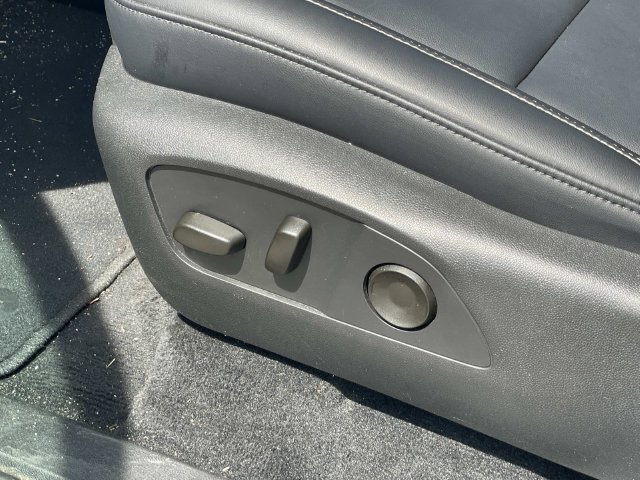 Used 2026 Black GMC Elevation image 17
