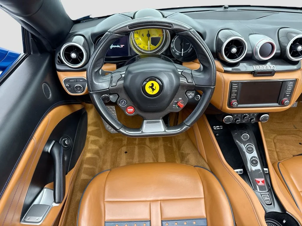Used 2015  Ferrari T image 18