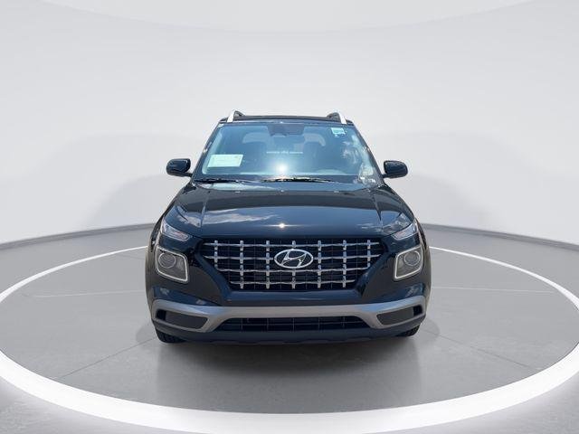 New 2026 Black Hyundai SEL image 3
