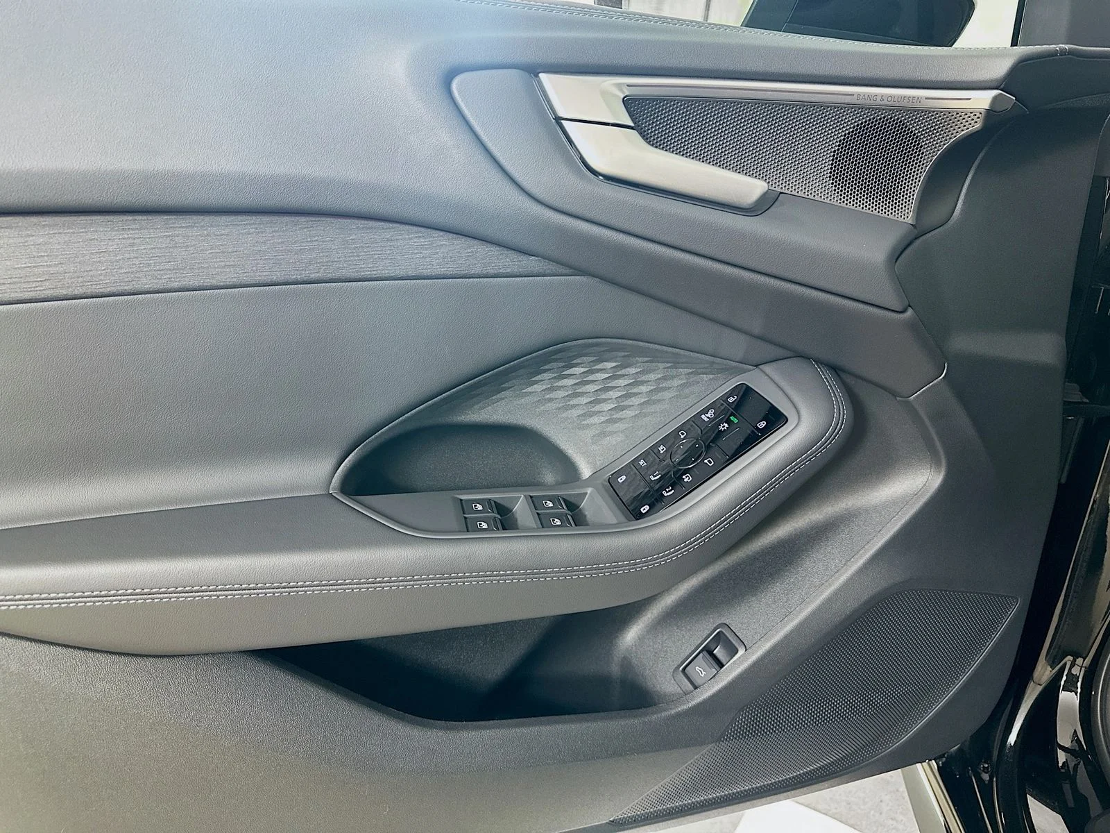 Used 2026 Black Audi  image 15