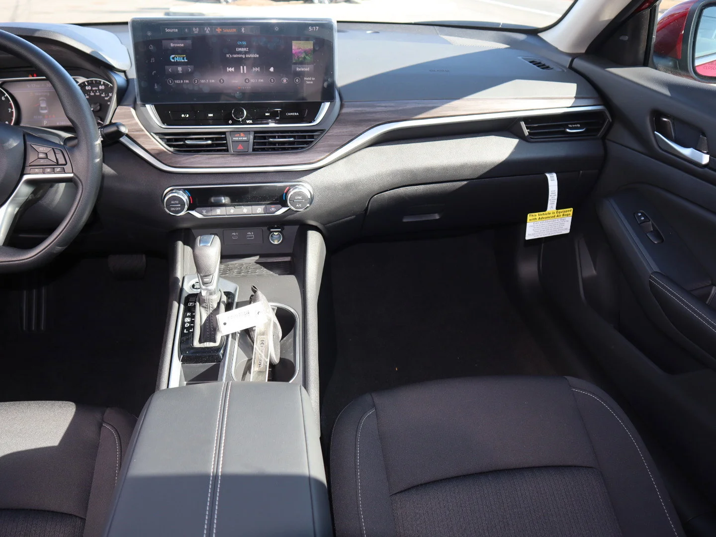 2025 Nissan Altima SV - Photo 17