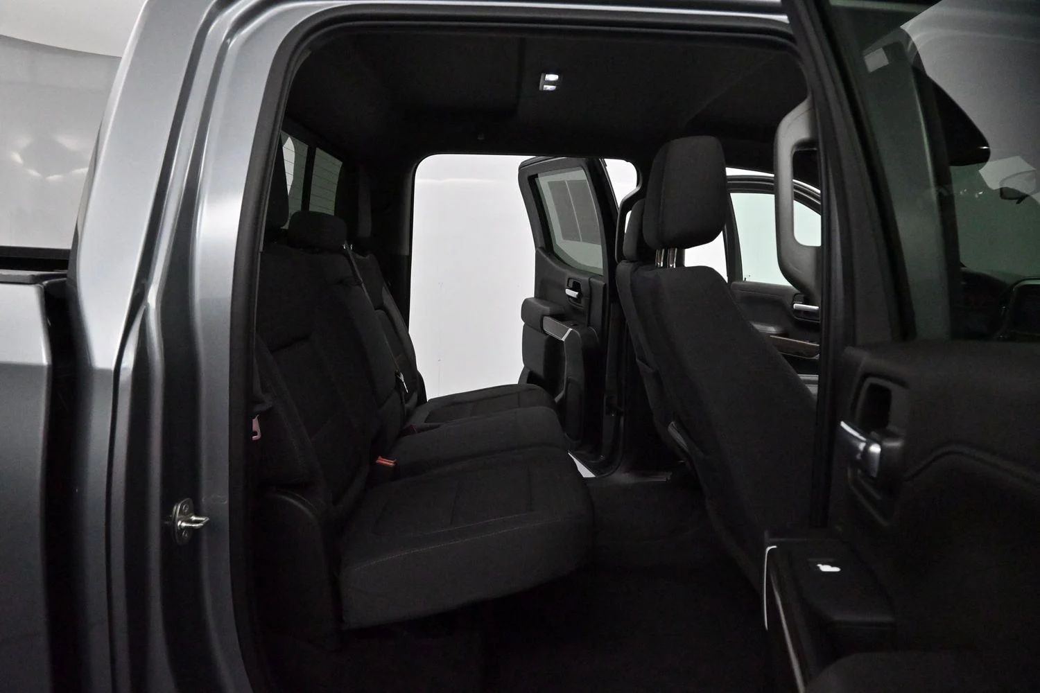 Used 2020 SATIN STEEL METALLIC Chevrolet RST image 31