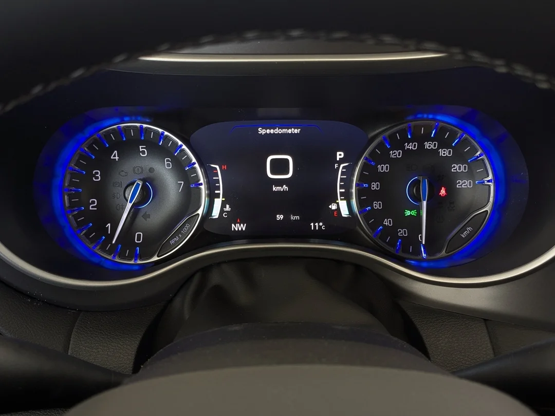 New 2026 Black Chrysler SXT - - FWD - Stow n Go Seats - Power Sliding Doors - Heated Seats - Adaptive Cruise & More! image 18
