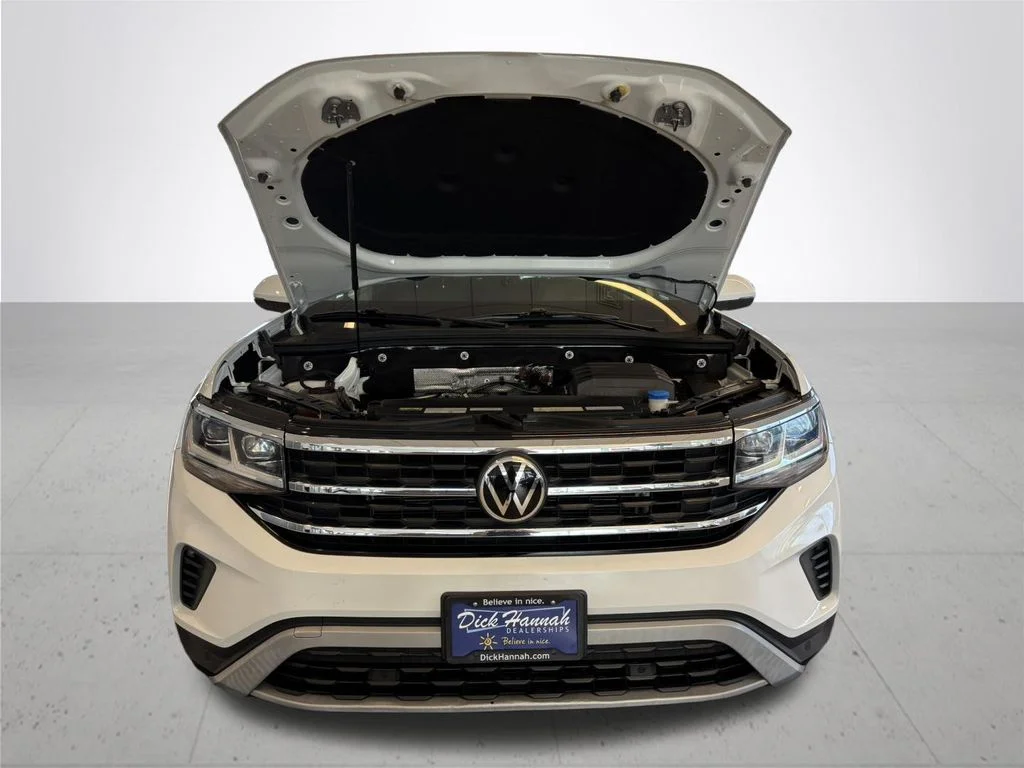 Used 2022 White Volkswagen 3.6L V6 SE w/Technology image 4