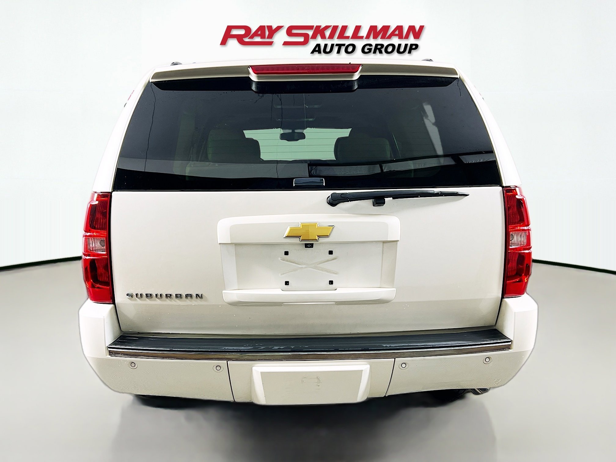 2013 Chevrolet Suburban LTZ - Photo 6