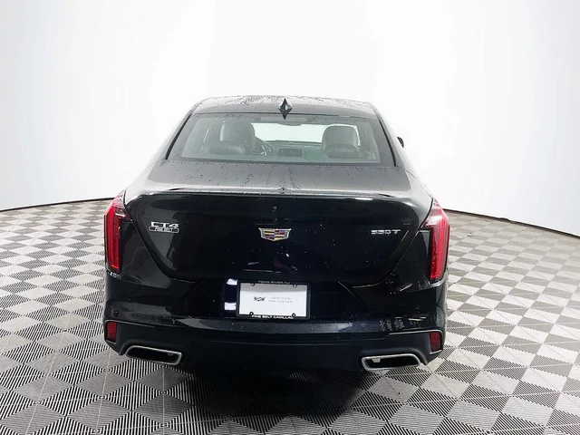 2022 Cadillac CT4