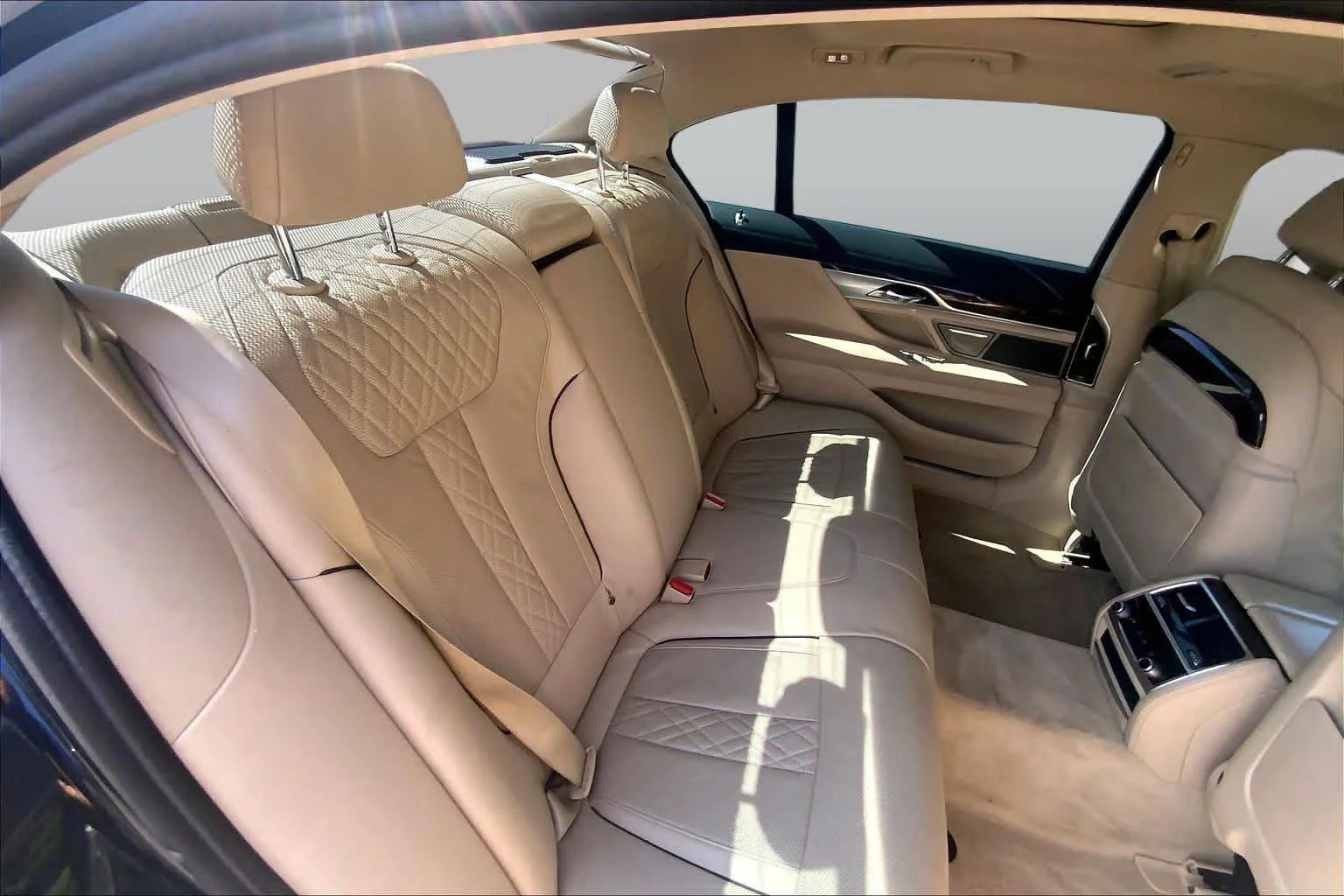 Used 2016 Imperial Blue Metallic BMW 750i xDrive image 20