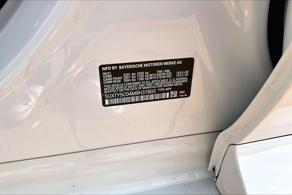 Used 2021 White BMW xDrive30i image 32