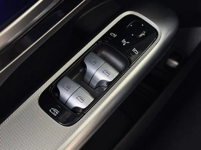 2025 Mercedes-Benz GLC Base - Photo 21
