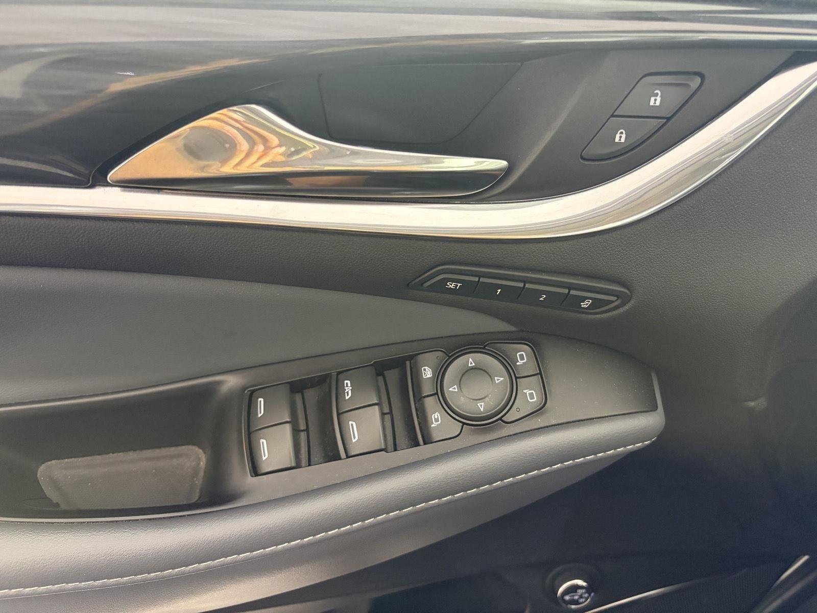 Used 2019 Satin Steel Metallic Buick Premium image 14