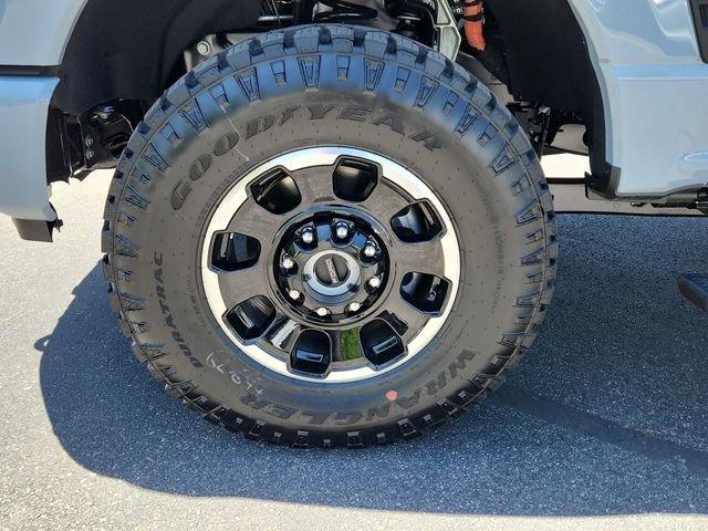 New 2026 Glacier Gray Metallic Tri-Coat Ford F-250® Platinum® image 12