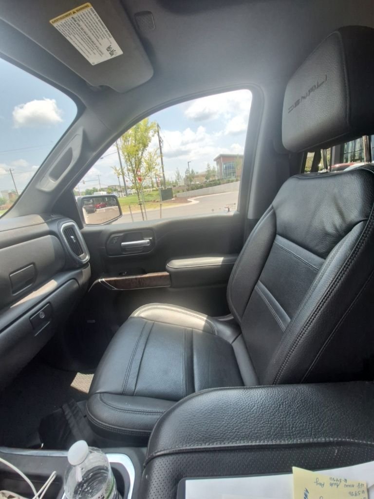 Used 2021 White Frost GMC Denali image 6