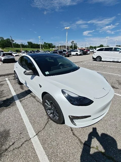 Used 2022  Tesla Long Range image 16