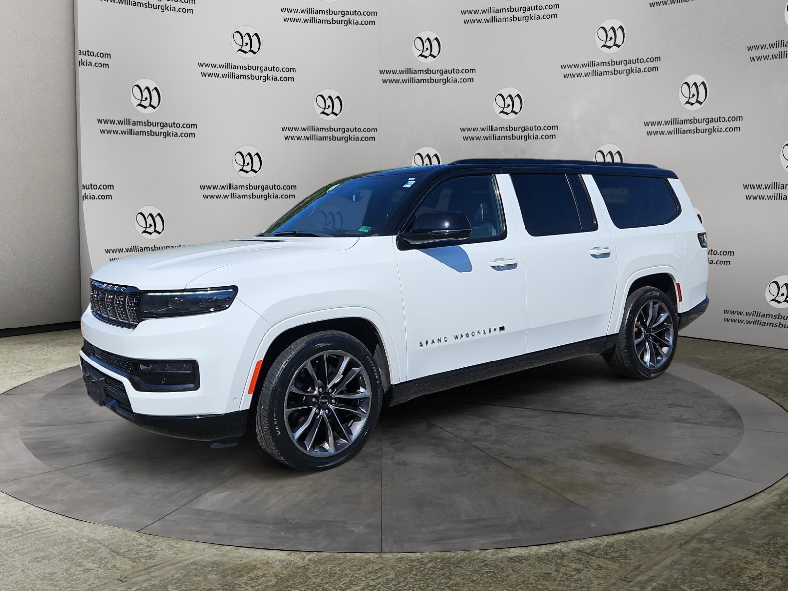 2024 Jeep Grand Wagoneer L