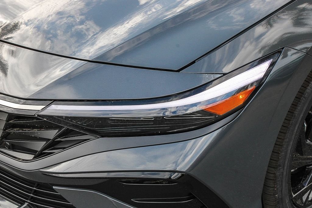 New 2026 Gray Hyundai SEL Sport image 4