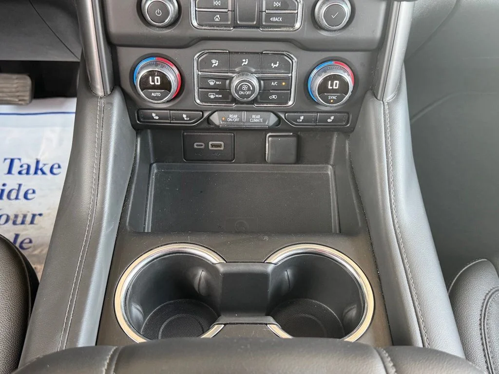 Used 2024 Summit White Chevrolet LT image 31