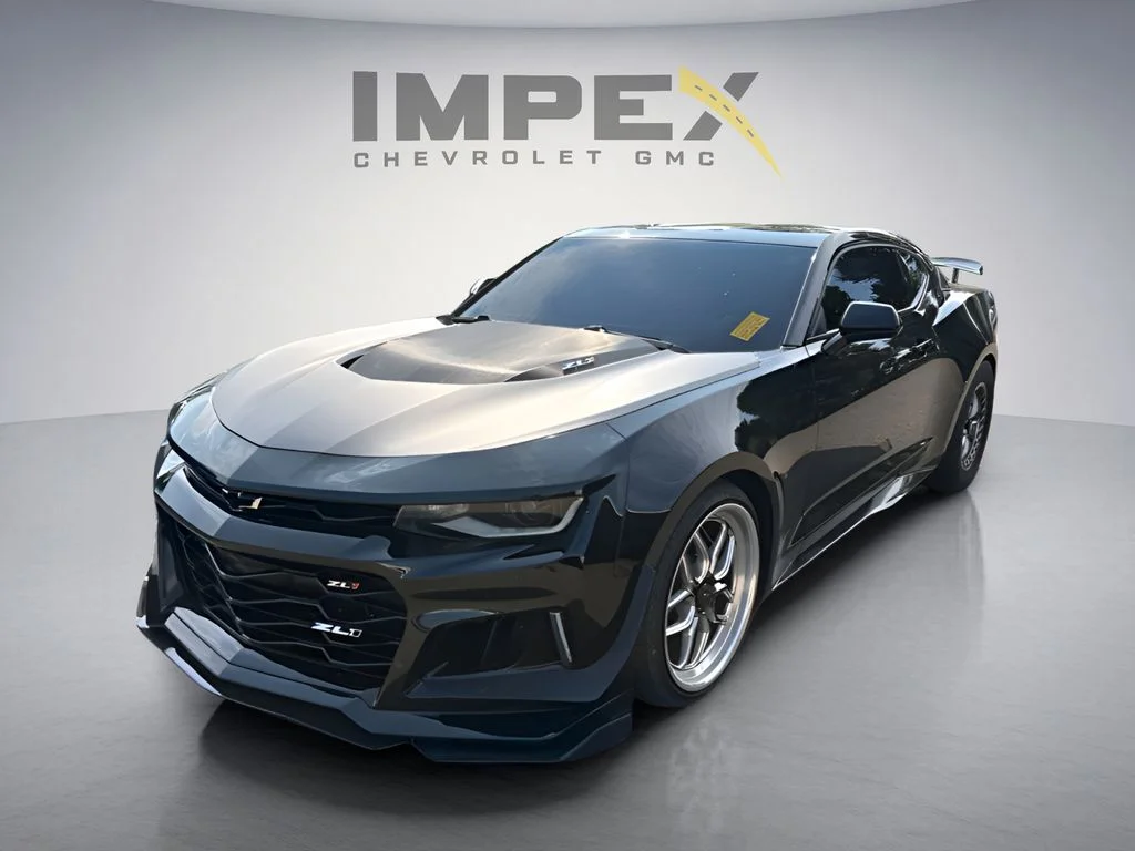 Used 2018 Black Chevrolet ZL1 image 1
