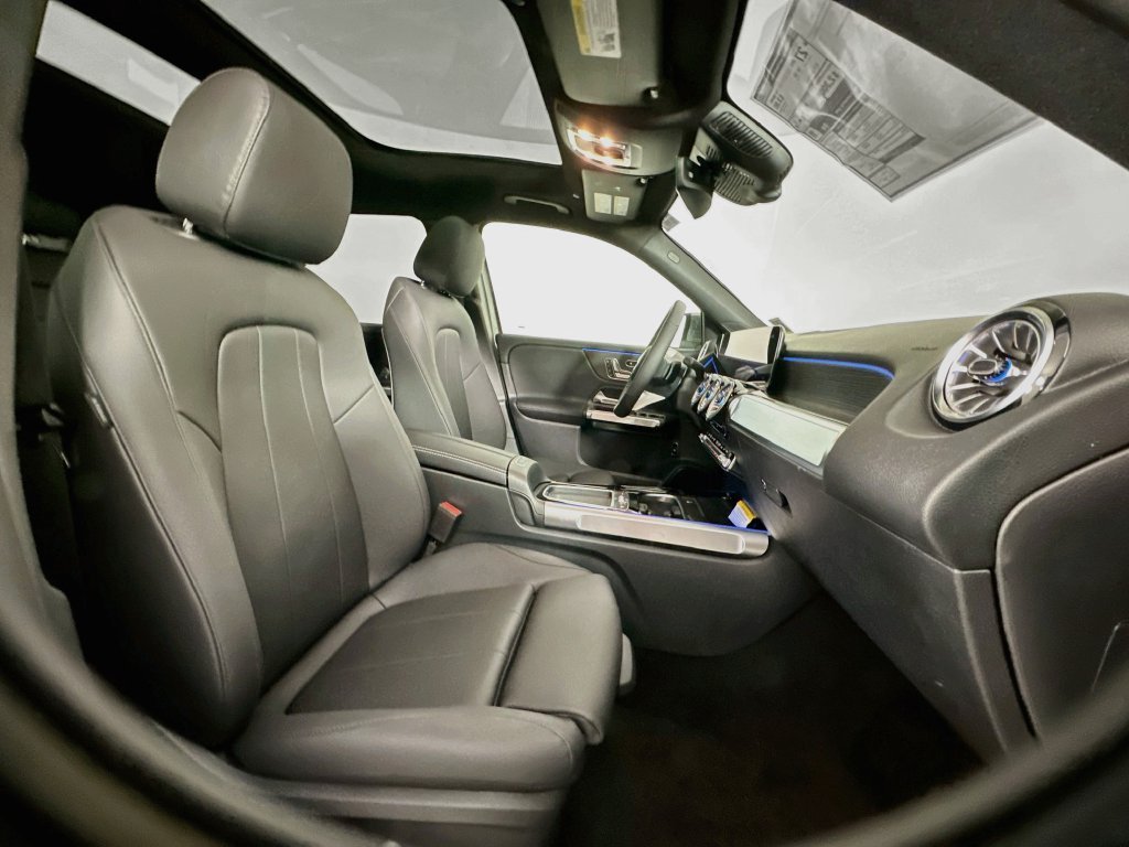New 2026 Mountain Grey Metallic Mercedes-Benz GLB 250 image 26
