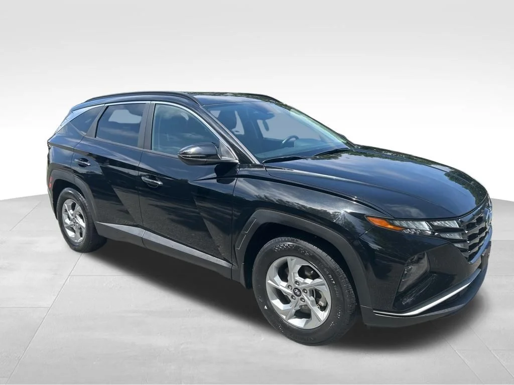 Used 2022 Black Hyundai SEL image 8