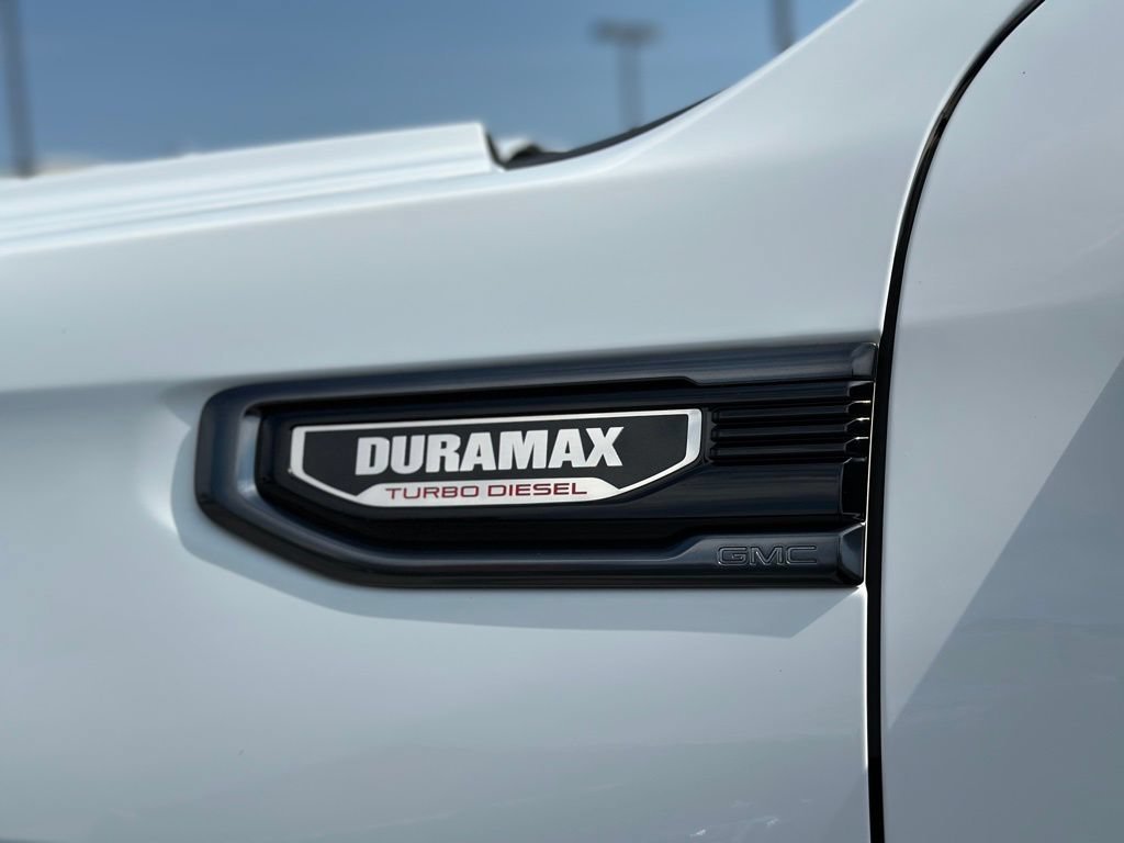 Used 2023 Summit White GMC AT4 image 43