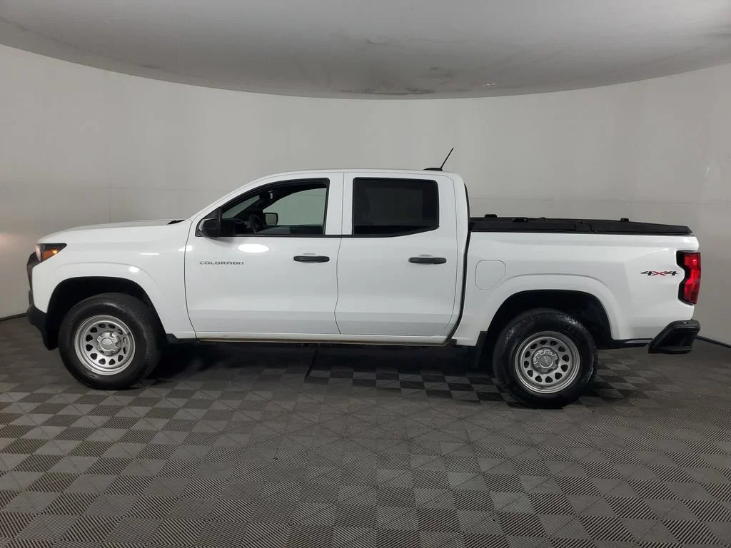 Used 2024 Summit White Chevrolet WT image 7