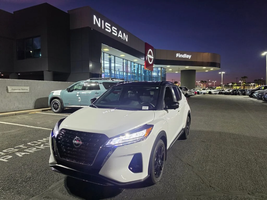 Certified Used 2023 White Nissan SR image 1