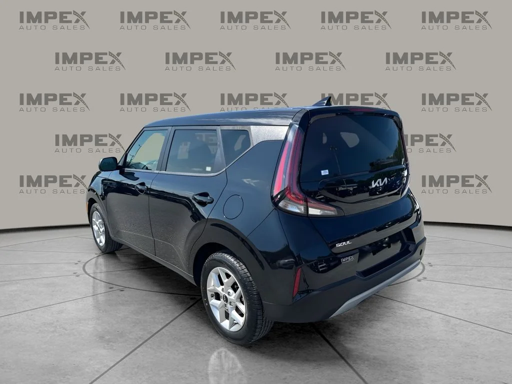 Used 2024 Black Kia LX image 3