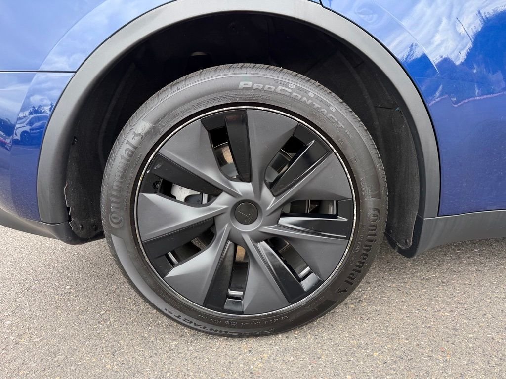 Used 2025 Deep Blue Metallic Tesla Long Range image 8