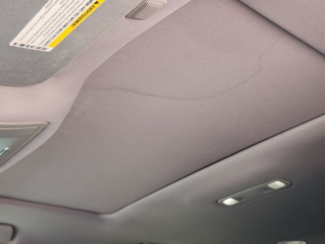 Used 2015 White Chevrolet LTZ image 25