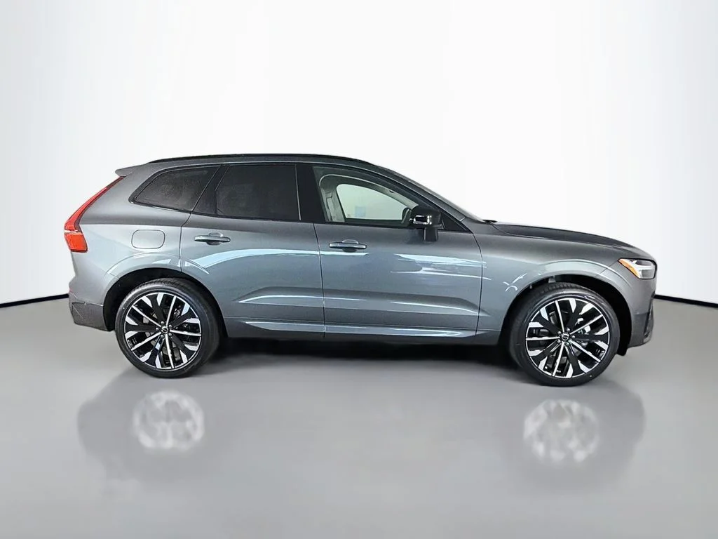 2026 Volvo XC60 Ultra - Photo 8