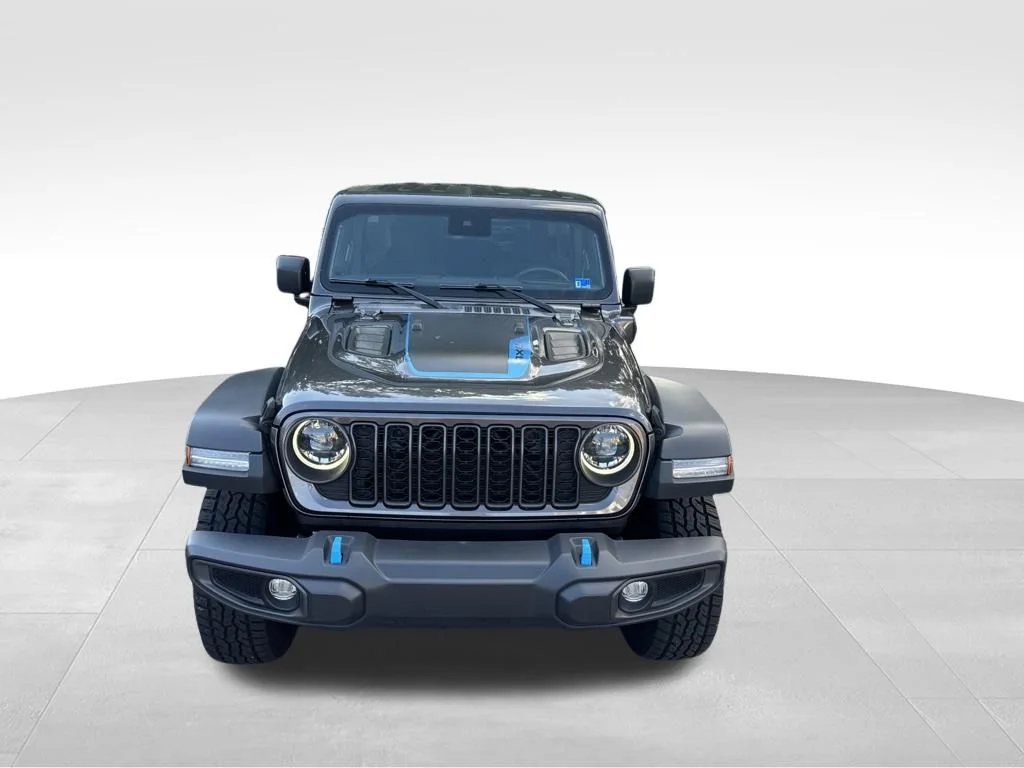 Used 2024 Gray Jeep Rubicon 4xe image 9