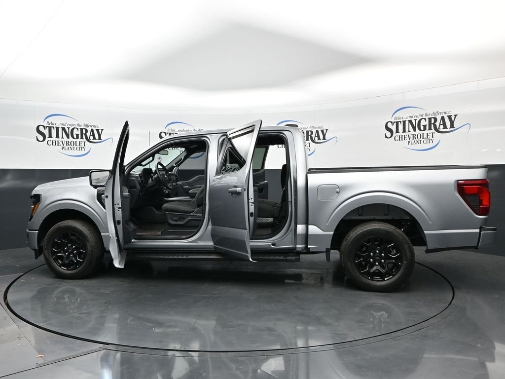 Used 2024 Silver Ford XLT image 37