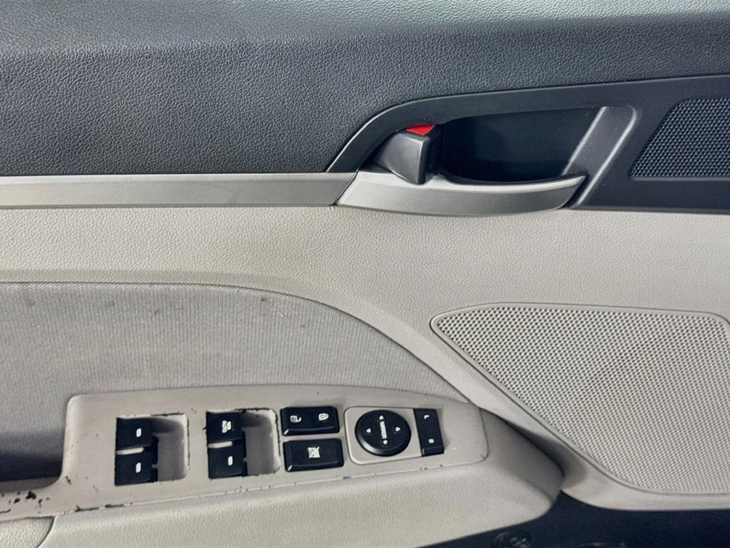 Used 2019 Gray Hyundai Value Edition image 21