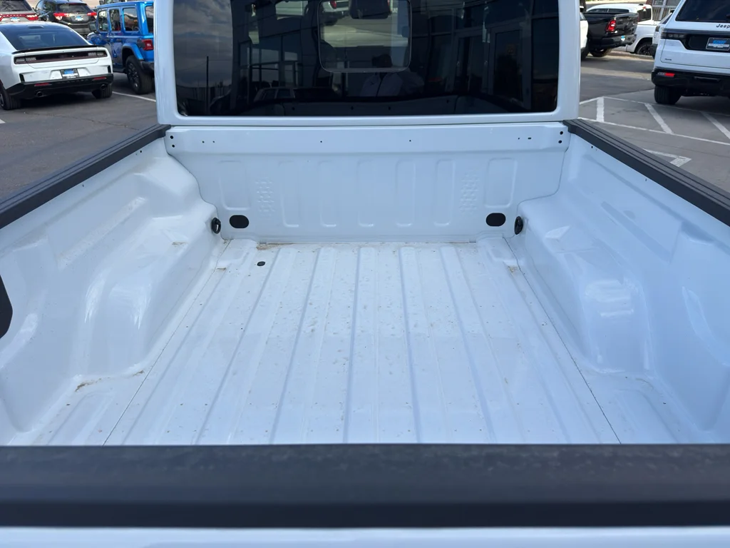 New 2026 Bright White Clear-Coat Exterior Paint Jeep Sport S image 13