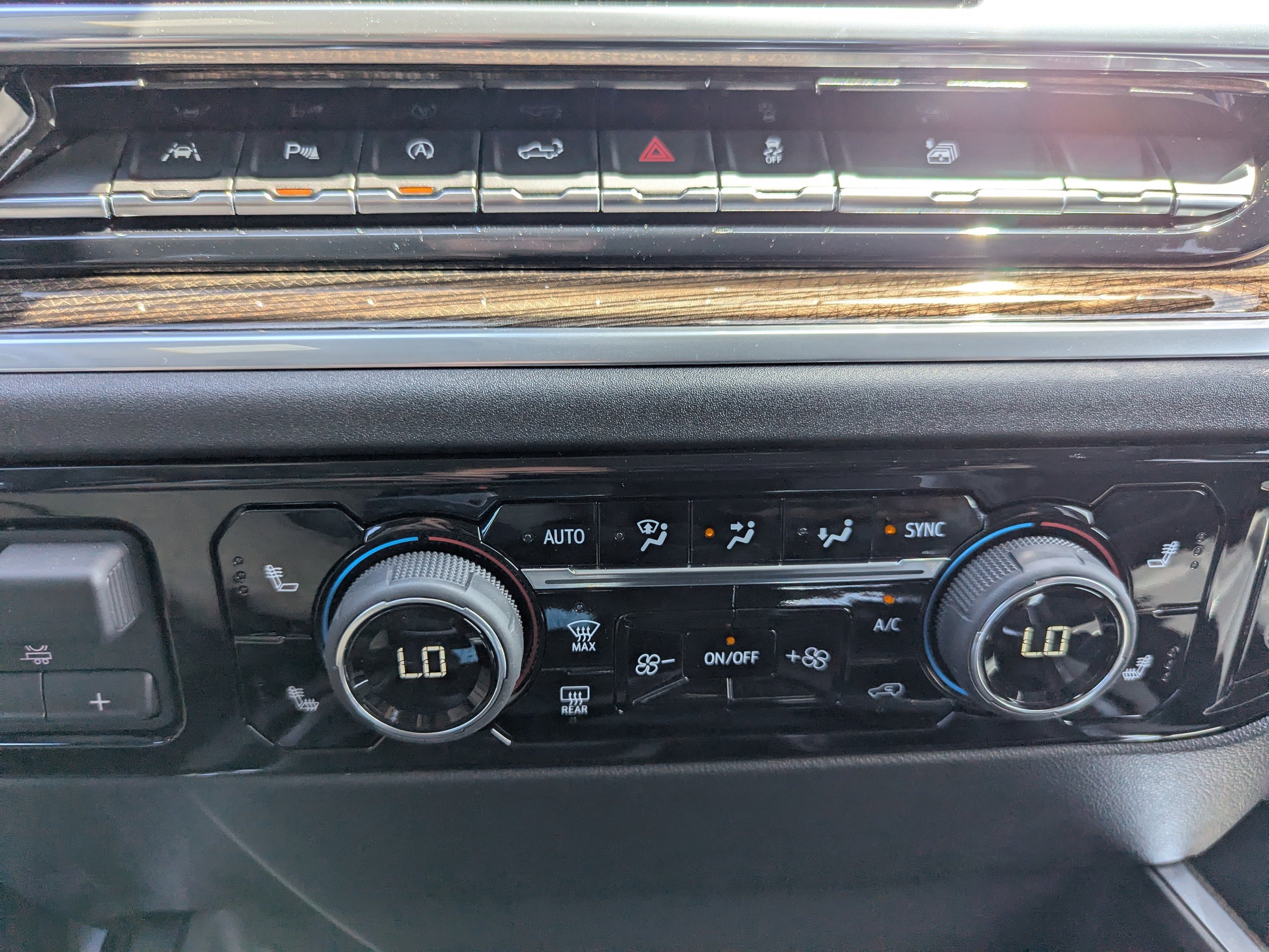 2025 Chevrolet Silverado 1500 RST - Photo 25