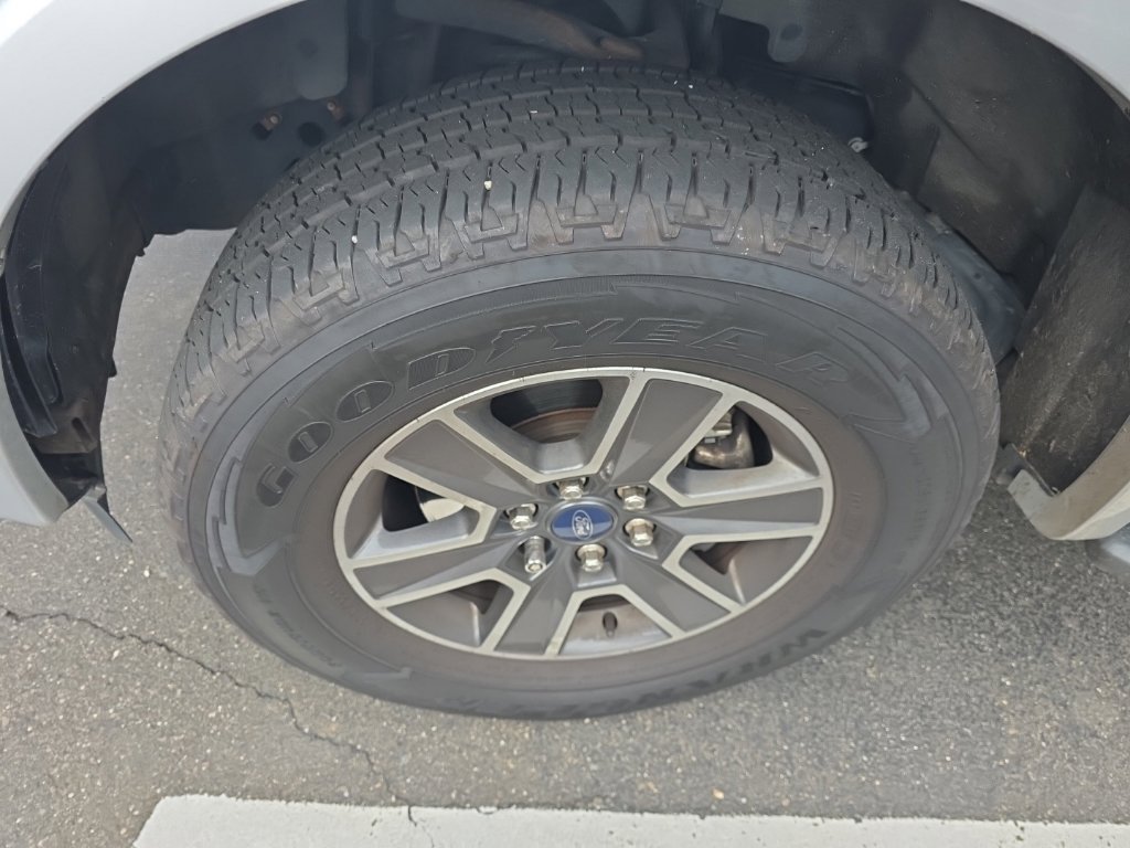 Used 2017 Silver Ford XLT image 8