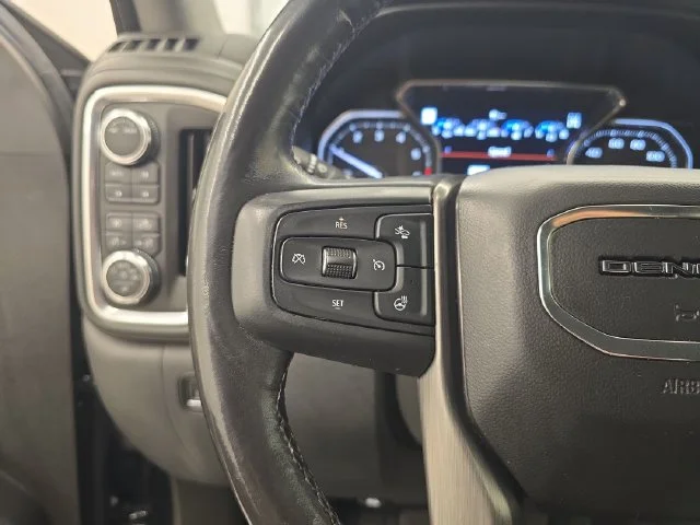 Used 2021 Onyx Black GMC Denali image 35