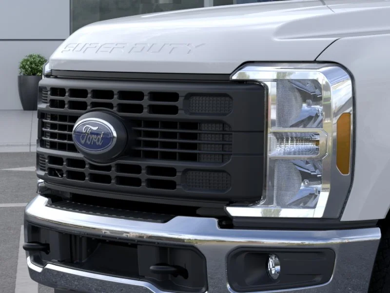 New 2026 Oxford White Ford F-350® XL image 17