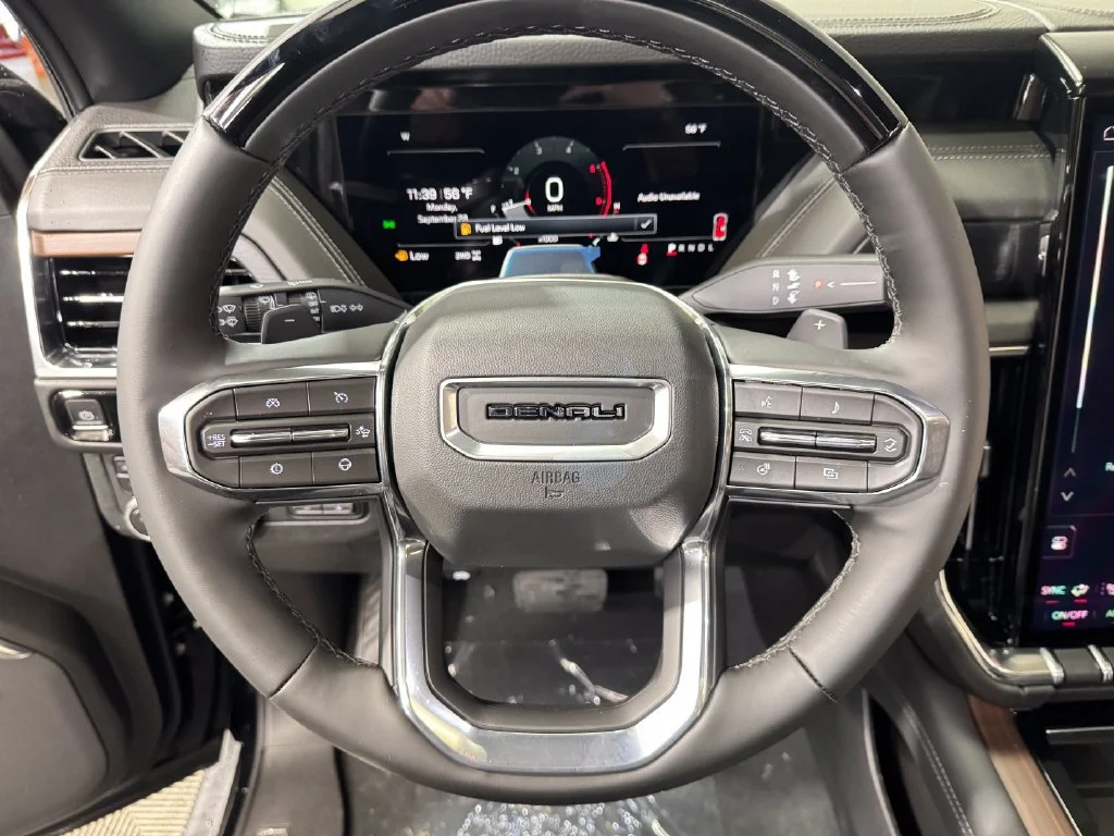 2026 GMC Yukon XL Denali - Photo 18