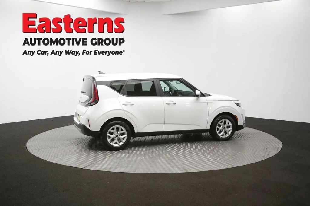 Used 2023 White Kia LX image 41