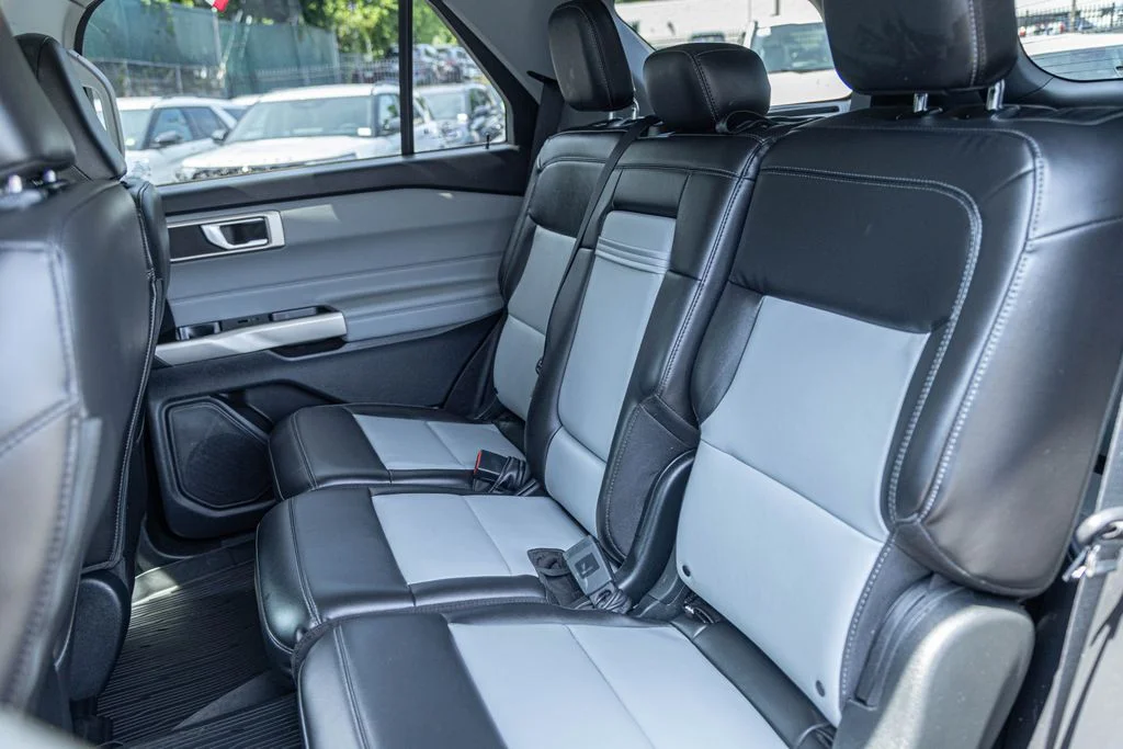 Used 2023 Gray Ford XLT image 17
