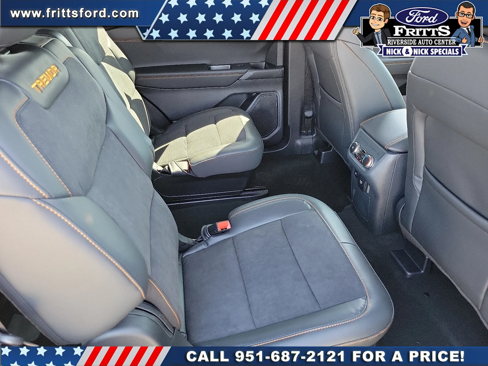 New 2026 Carbonized Gray Metallic Ford Tremor® image 19